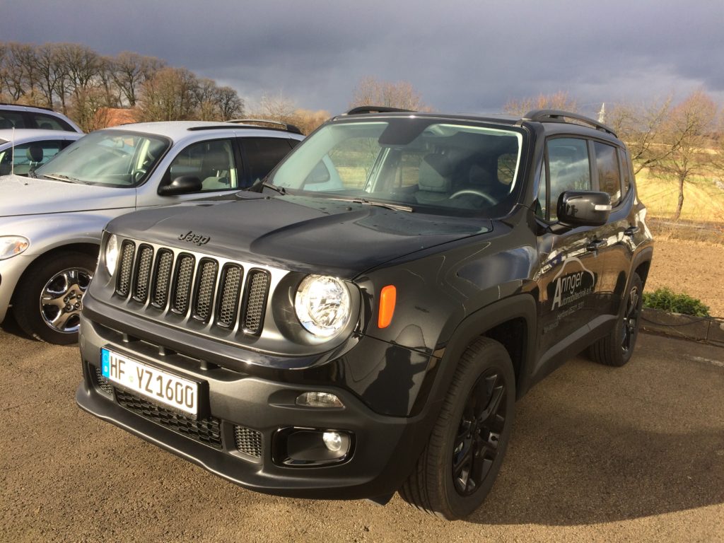 Jeep® Renegade Night Eagle II 1,6l Turbodiesel 120 PS (Schaltgetriebe)