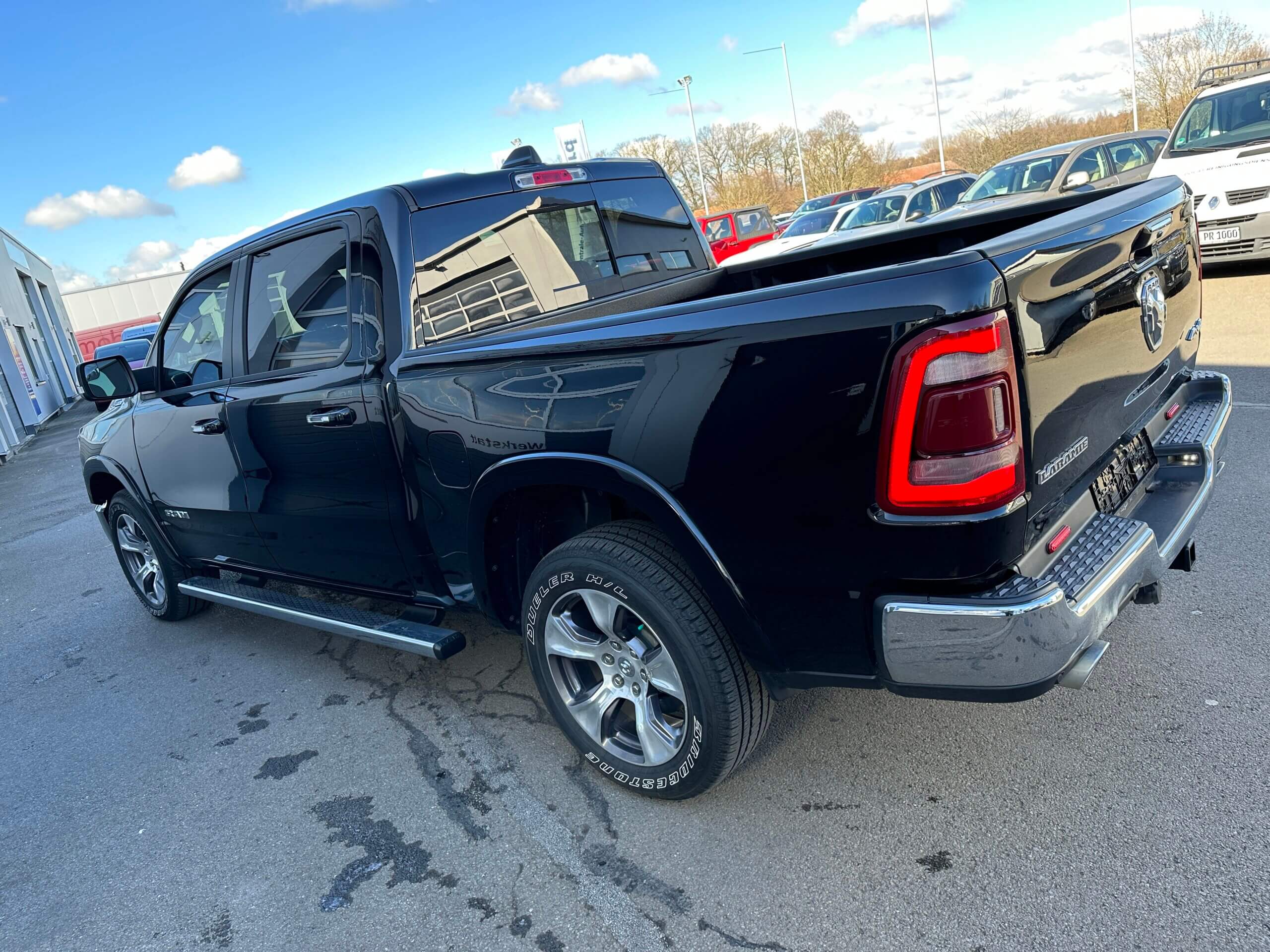
RAM 1500 5,7 E-Torque Bighorn 12″ + LPG (4.000€) full									