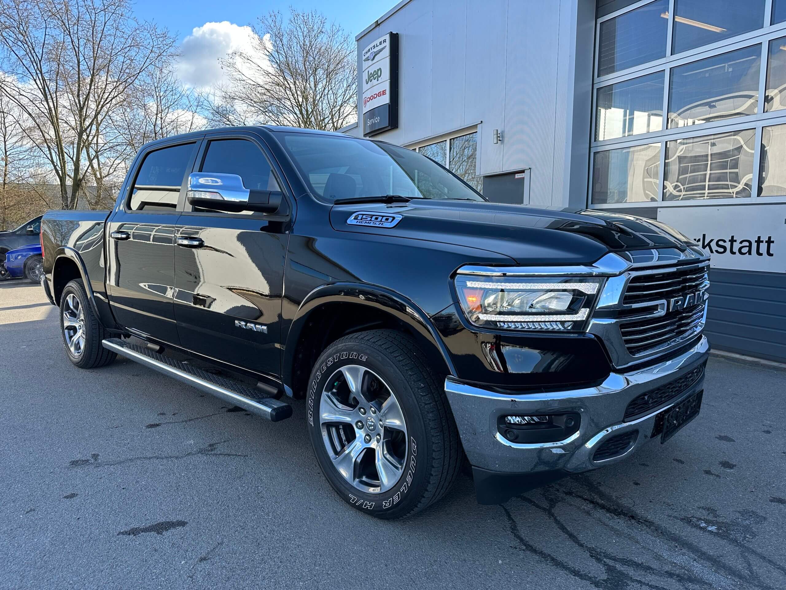 
RAM 1500 5,7 E-Torque Bighorn 12″ + LPG (4.000€) full									