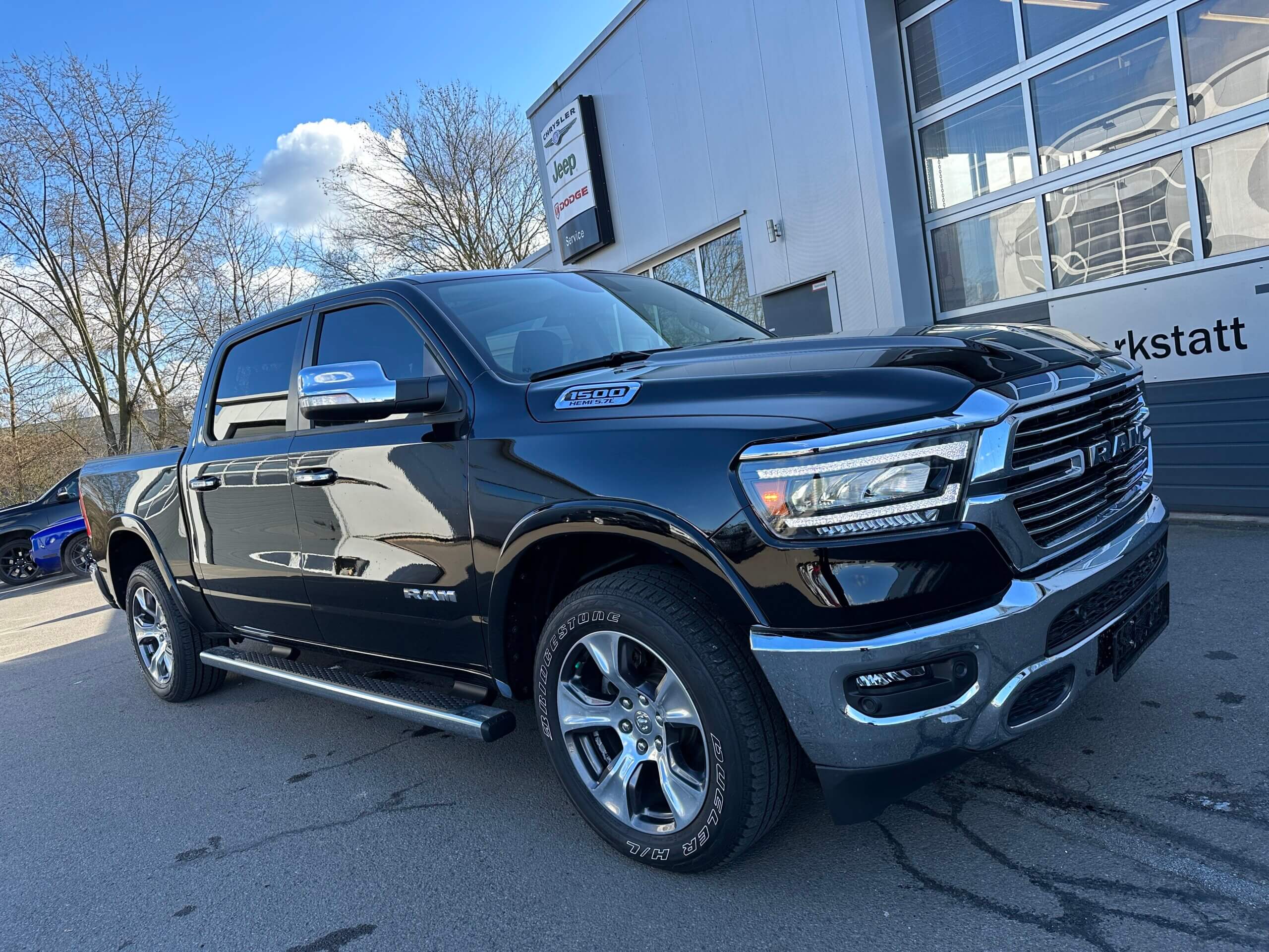 
RAM 1500 5,7 E-Torque Bighorn 12″ + LPG (4.000€) full									
