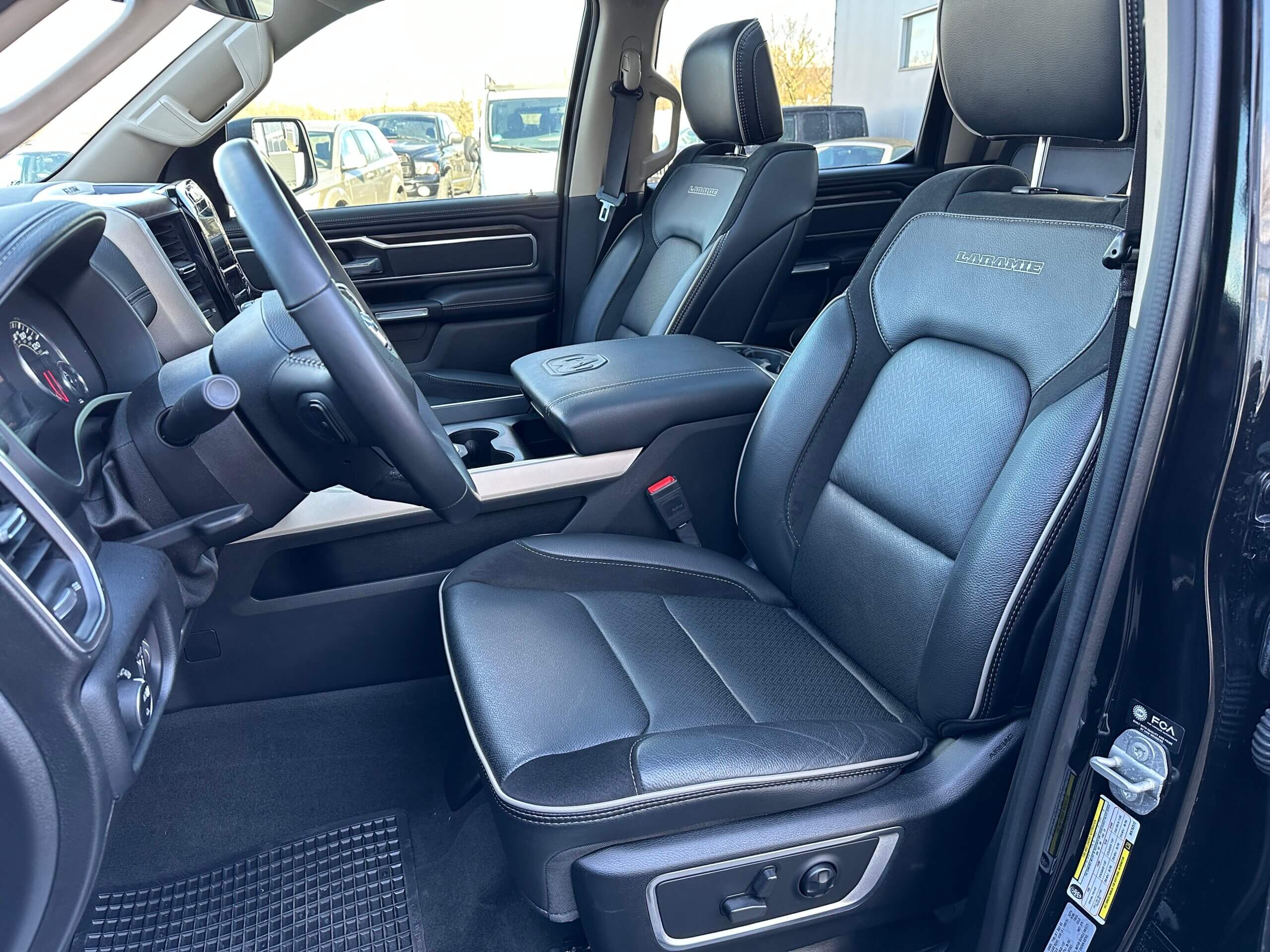 
RAM 1500 5,7 E-Torque Bighorn 12″ + LPG (4.000€) full									