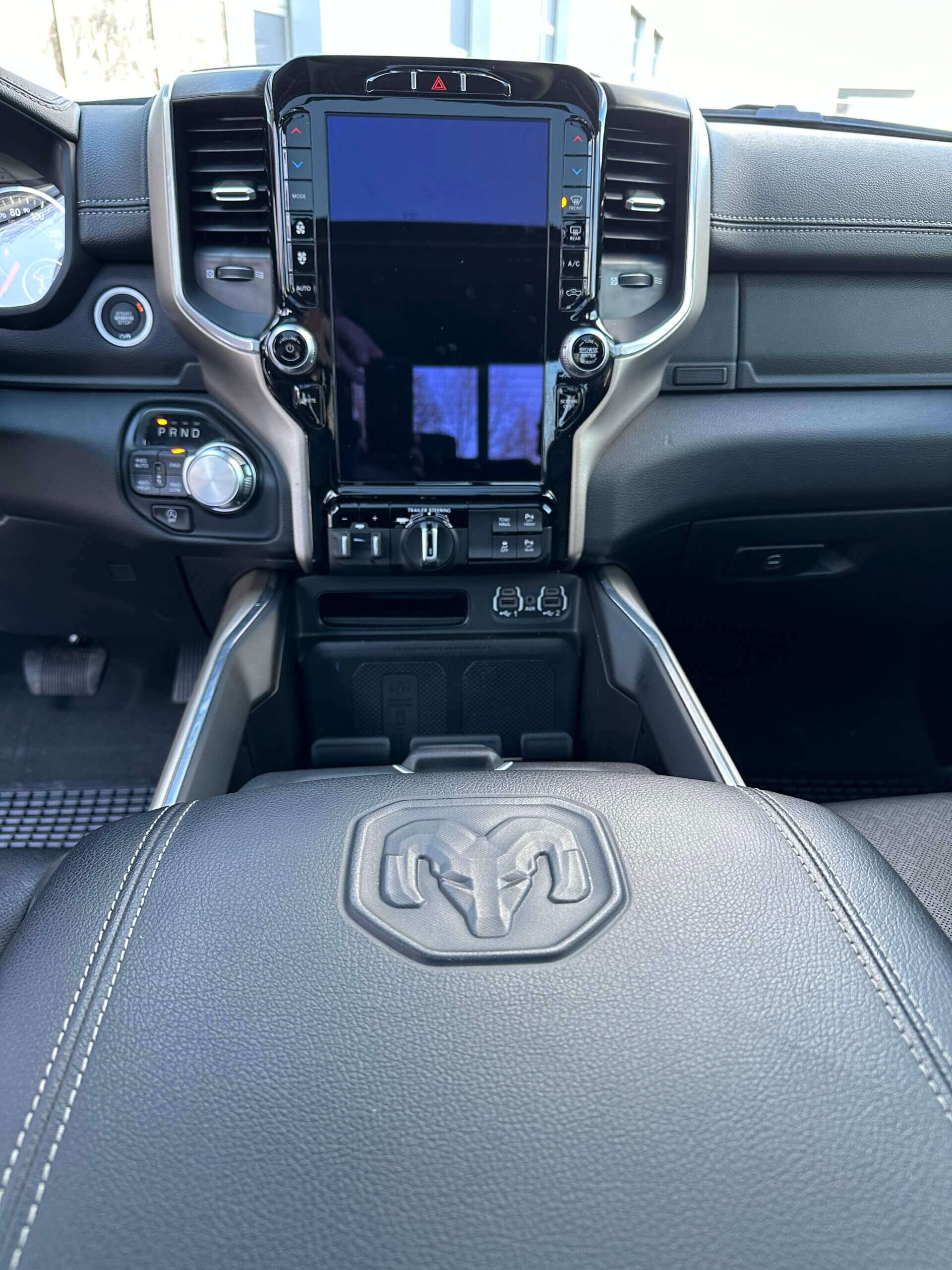 
RAM 1500 5,7 E-Torque Bighorn 12″ + LPG (4.000€) full									